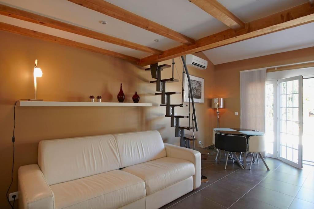 Studio Dans Villa Avec Piscine Cassis Bagian luar foto